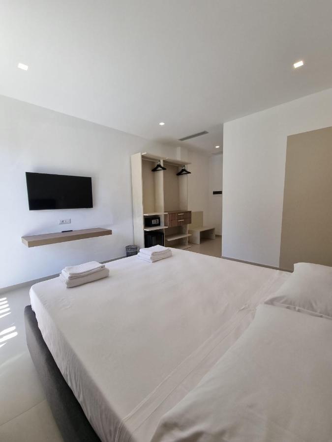 Marea Retreat Rooms Marina di Camerota Bagian luar foto