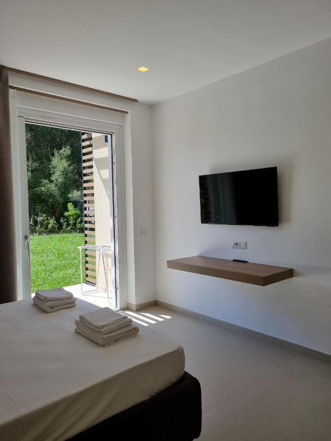 Marea Retreat Rooms Marina di Camerota Bagian luar foto