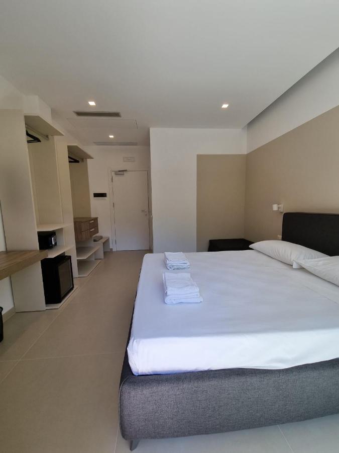 Marea Retreat Rooms Marina di Camerota Bagian luar foto