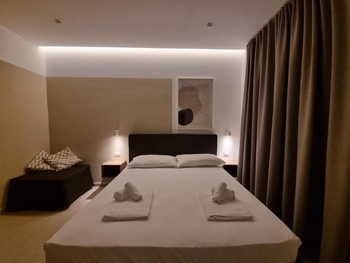 Marea Retreat Rooms Marina di Camerota Bagian luar foto
