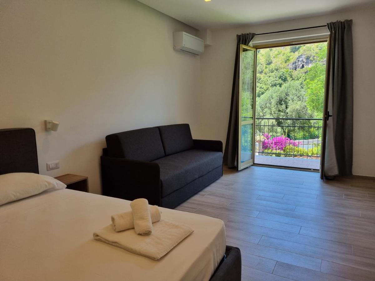 Marea Retreat Rooms Marina di Camerota Bagian luar foto